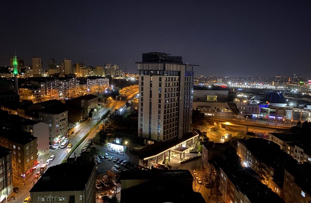 70% off 3- months Large Lux Romatic 3B+2.5B Duplex Penthouse:5min Metro Bus Tram