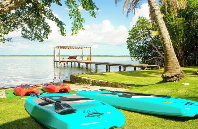 7B -Luxury Villa waterfront with private deck and pool.