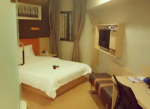 7Days Premium Chongqing Nanping Pedestrian Street Convention and Exhibition Center