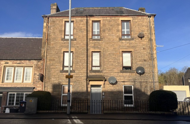 85C BONGATE, with a garden in Jedburgh