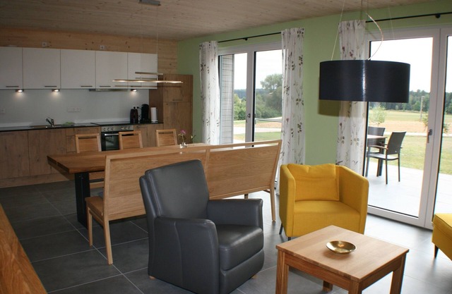 86qm-große Komfort-Ferienwohnung im Erdgeschoss mit großer Terrasse, gut geeignet für Allergiker, schöne Aussicht