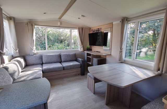 8Berth- SmartTV- CloseToBeach- FamilyFriendly