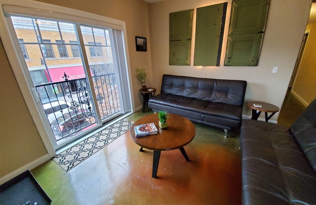 9th St. Beals Loft Downtown Columbia
