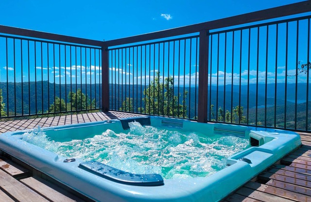 A 20 Acre private getaway with unforgettable views!