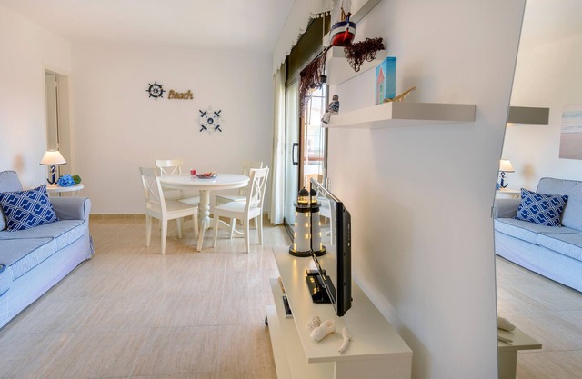 A 3 minutes from the beach. Near the center. Ideal for families and friends.