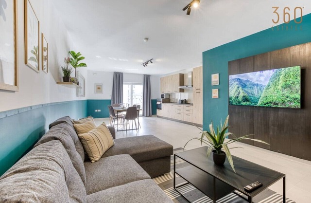 A beautiful, comfy 2BR home in central Pieta