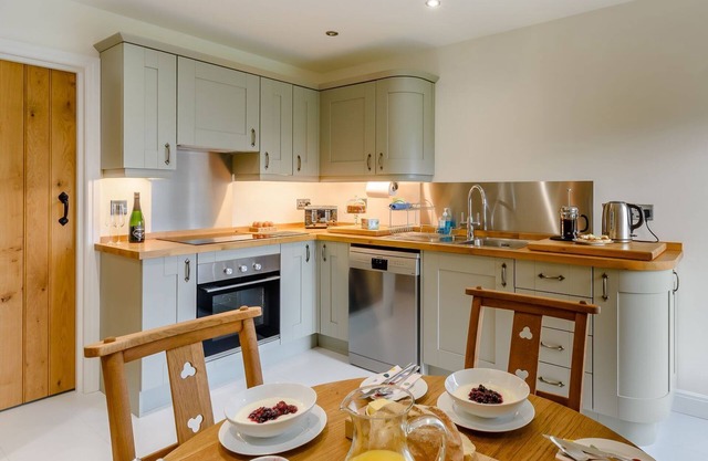 A beautiful cottage in every way and set in a stunning location.