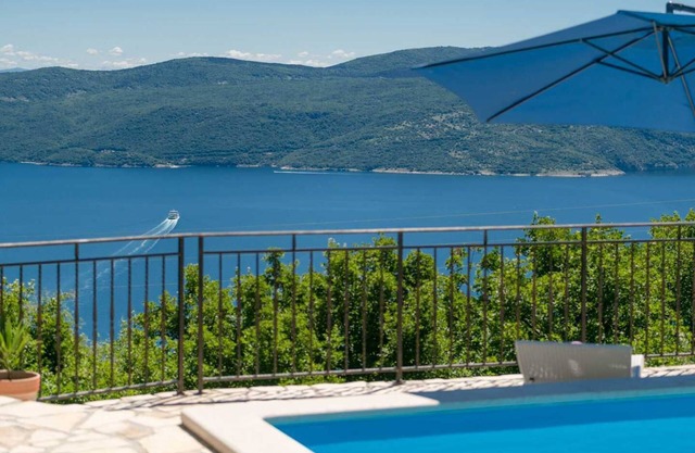 A beautiful panorama view of the sea and the nearby islands