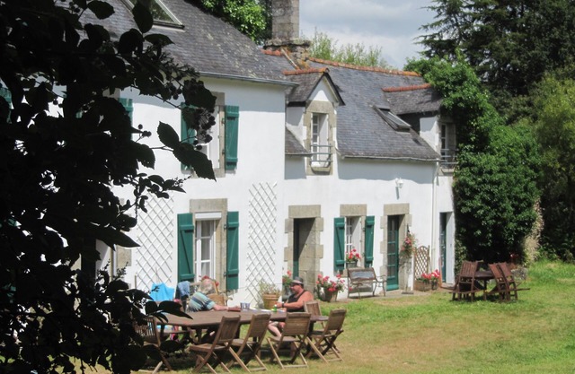 A beautifully converted traditional Breton Farmhouse (The Farmhouse)