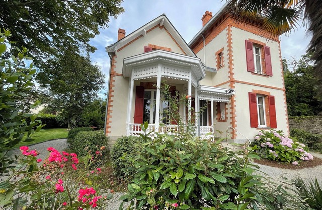 A bucolic setting 200m from the sea