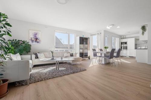 A cozy three bedroom apartment for rent