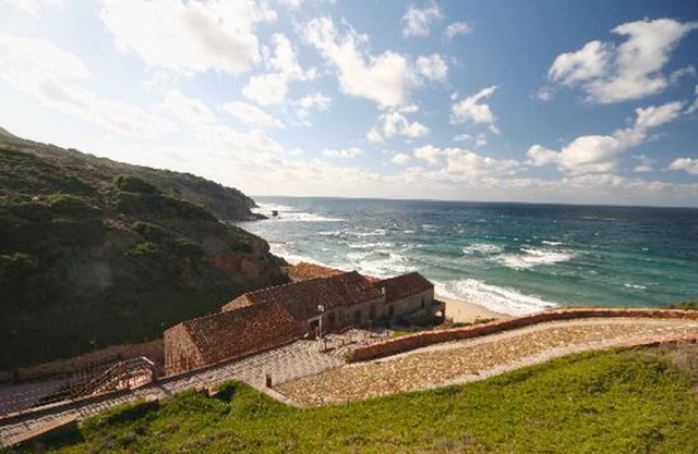 A few steps from the beach