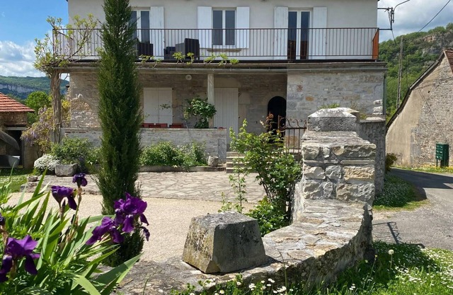 A haven of peace near Saint Cirq Lapopie