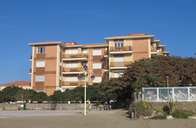 Apartment by the sea in Tuscany - direct access to the beach - 6 beds
