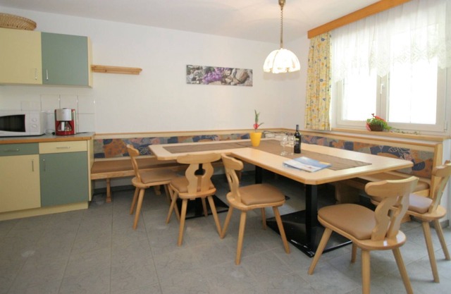 A luxuriously equipped, spacious house in an ideal position.