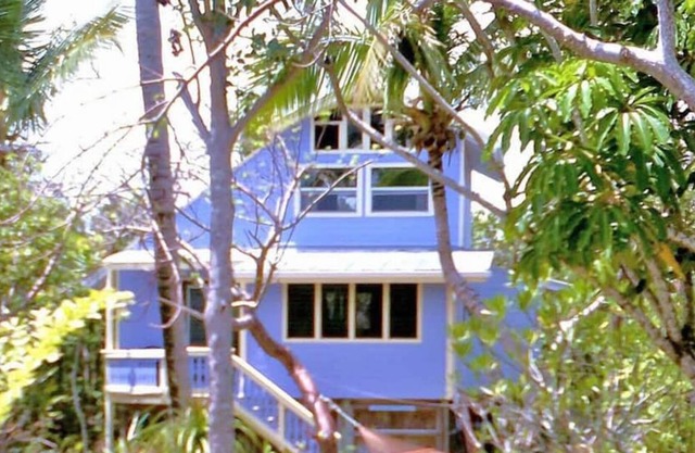 A Tropical Beach Retreat