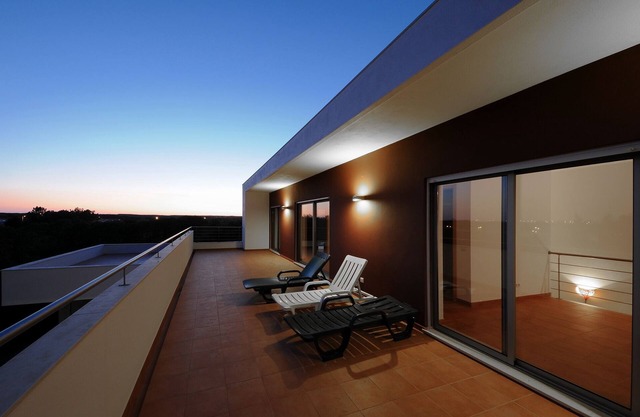 A Unique Holiday Villa With Private Pool, Close To Beaches In A Rural Setting