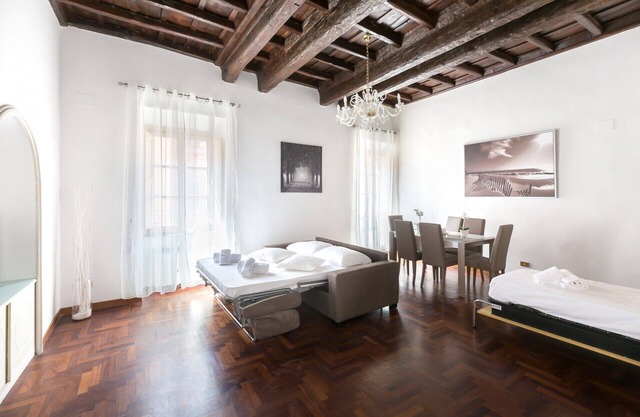 A World Aparts - The Sistina's Suite | AC | FREE WIFI