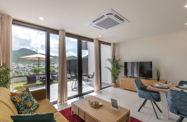 A106 - Beautiful Lagoon View with Garden