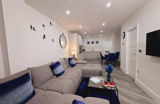 Abbey Corner by Nivaas : One-Bedroom Deluxe Apartmentn