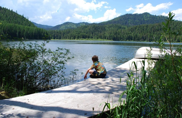 Absolutely Fantastic Lake Front Cabin Near West Glacier National Park