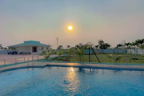 Ace Farmhouse with Pool, Lawn & Gazebo - Book Now!