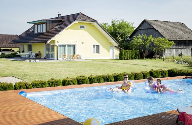 ACTIVE-FAMILY-HOLIDAYS, POOL, SAUNA, near KOLPA RIVER, 1st floor app MIA