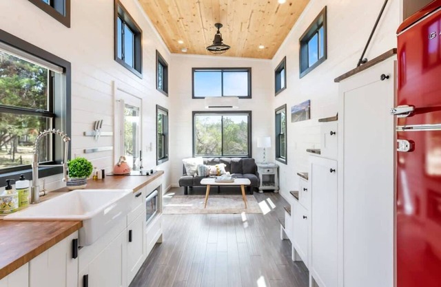 Adorable & Cozy Tiny House #5 @Infinity Ranch