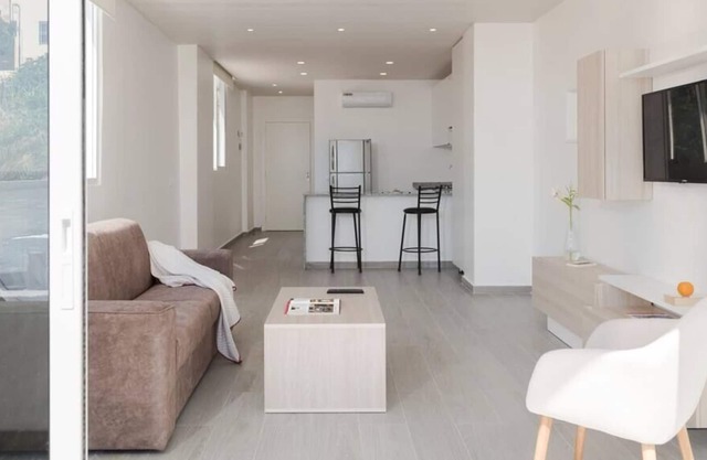 Adorable Studio in Fidar - Power 24/7