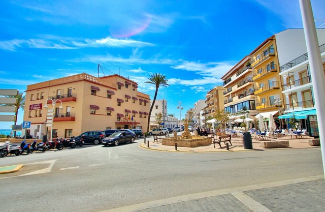 Aduport - holiday apartment close to beach in Javea