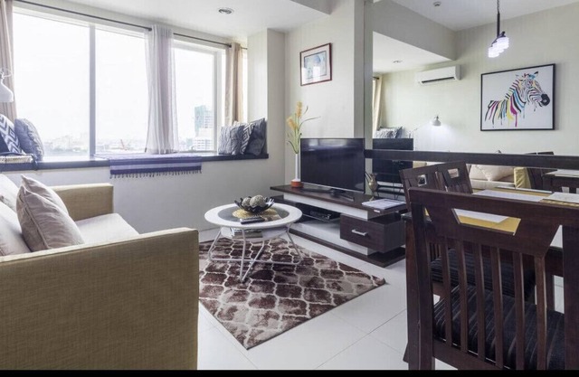 AFFDLE SPACIOUS LUXURY CONDO /NEW F/FURNSD/ NR AYALA BUSINESS CNTR-Spl Promo