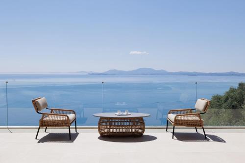 AGNI DREAM Villa luxe face à la mer à Corfou