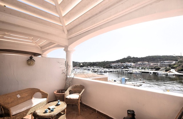 Air-conditioned three-room apartment with beautiful sea view
