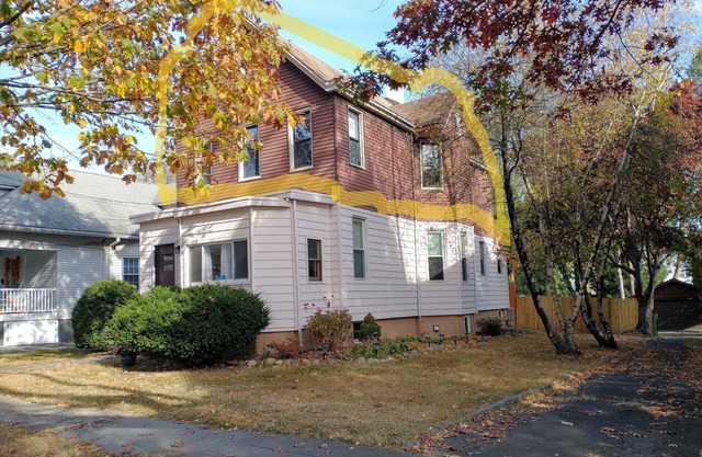 Air Conditioned Nice 3 Bedroom Apartment in Duplex 30 Minutes to New York City
