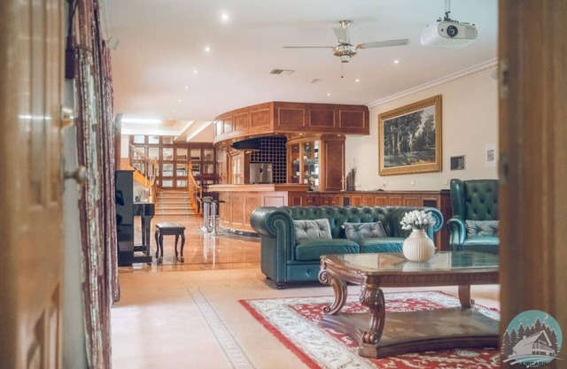 Aircabin｜Warrandyte | Luxury 8 Beds Holiday House