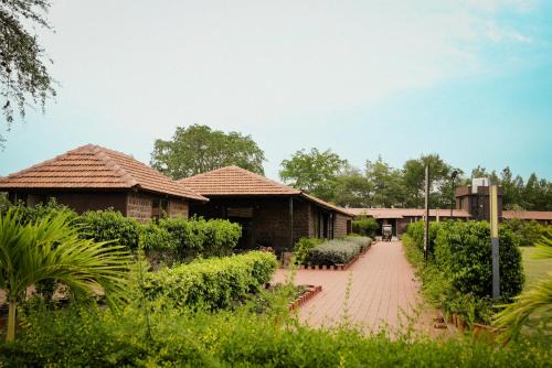 AKAY Resort & Villa
