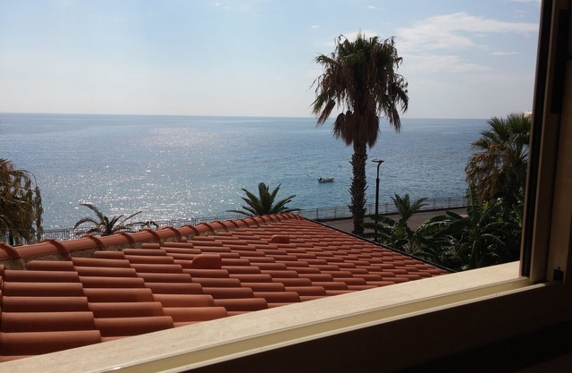 "Akron" sea view near Taormina