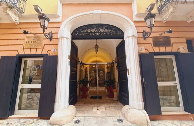 Akropolis Hotel