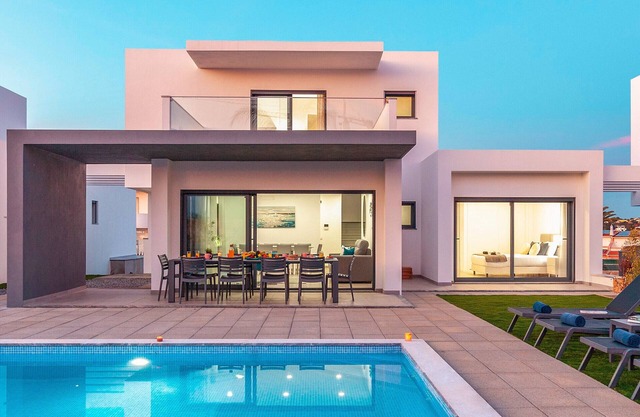 Albufeira: Heatable Pool, Games & BBQ