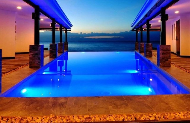 Alegria Water Front Beach House