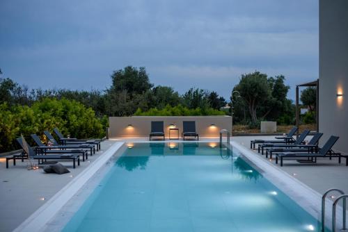 Alekos Beach Houses-Akrotiri Suites