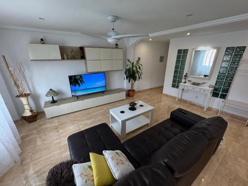 Alenia Apartments