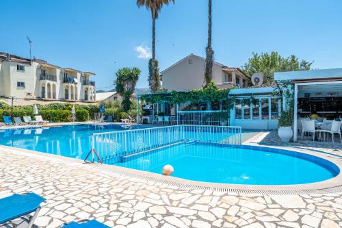 Alexandros Studios and Apartments