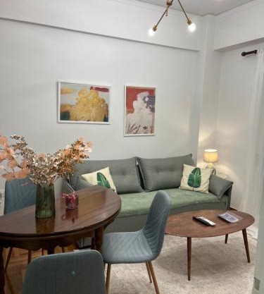 Alex’s home next to Laiko