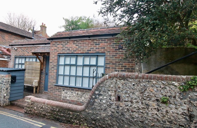 Alfriston Lodge - a Studio that sleeps 2 guests in 1 bedroom