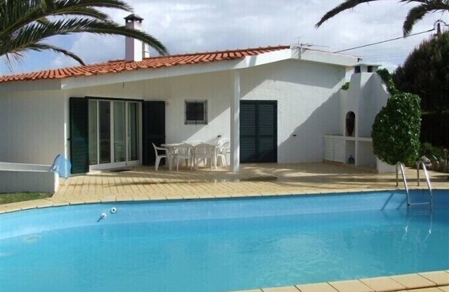 ALGARVE HOUSE with fully equipped pool FOR RENT