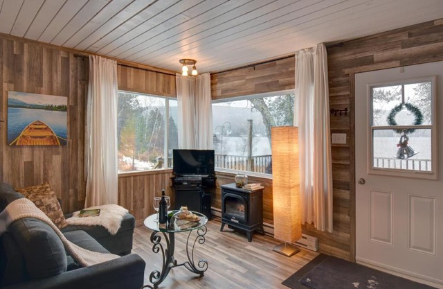 Alison A Romantic Getaway With Private Hot Tub