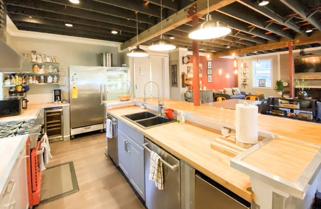All newly renovated Eastport Retreat - private back patio with parking