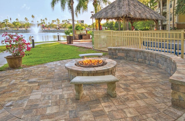 All Suite Resort near Old Town Amusement Park and Disney World