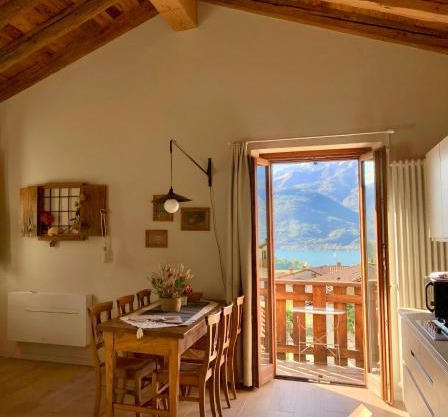 Alle Macine - Lake Como Heritage Home in Molino Maufet Watermill - Lake View Balcony